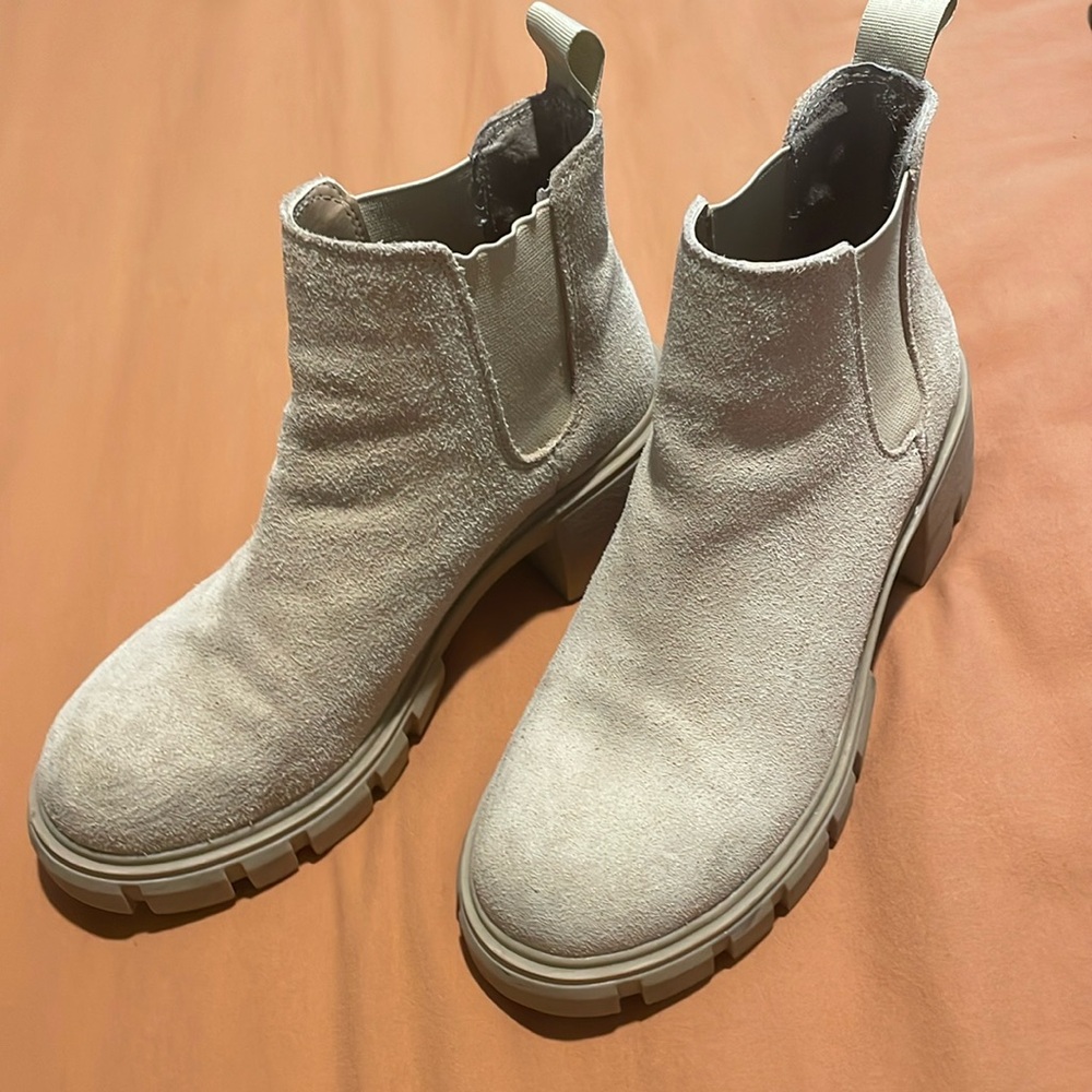 Steve Madden boots